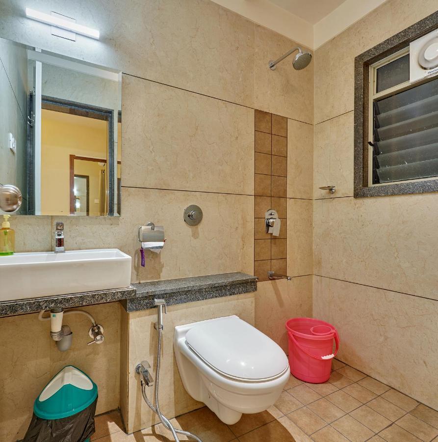 Hotel Swamini Kolhapur Bagian luar foto